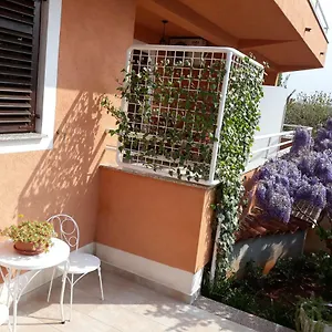 Lina Apartment
